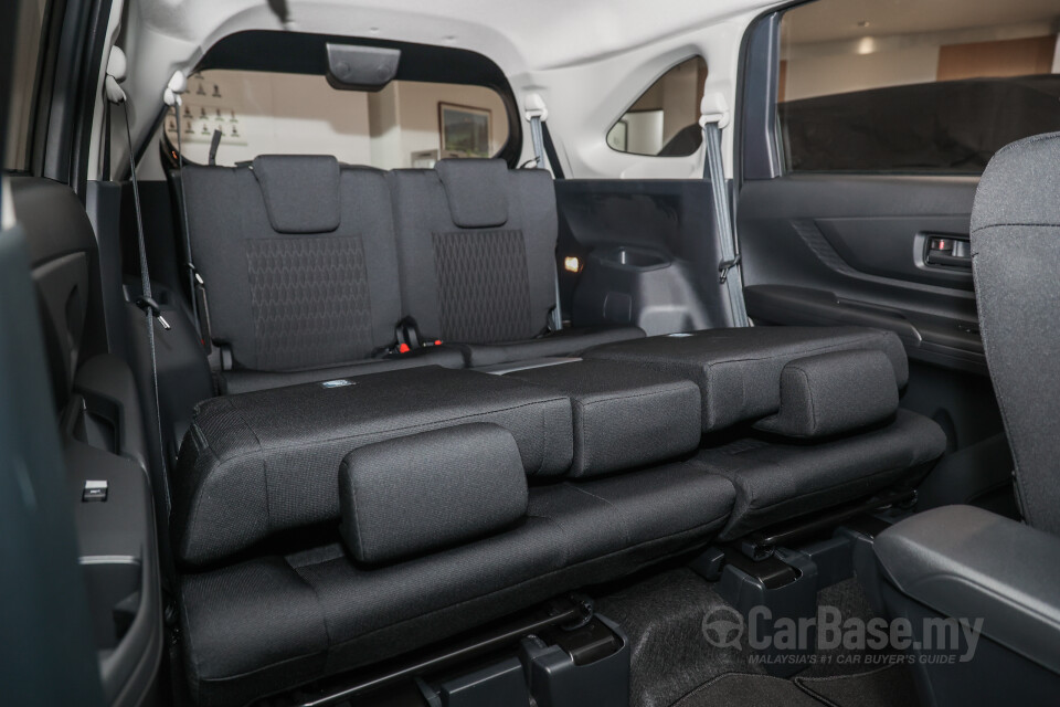 Perodua Alza D27A (2022) Interior