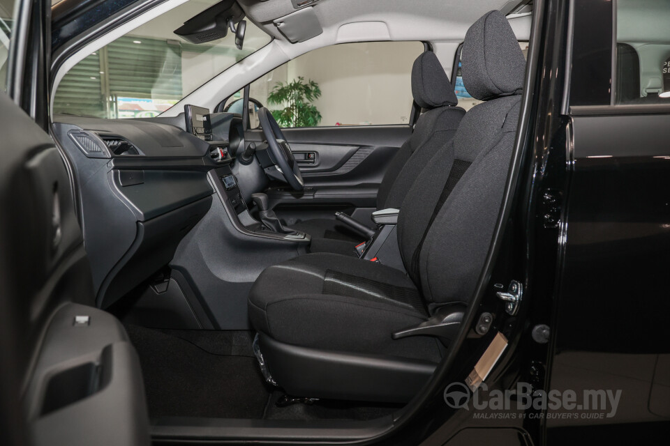 Perodua Alza D27A (2022) Interior