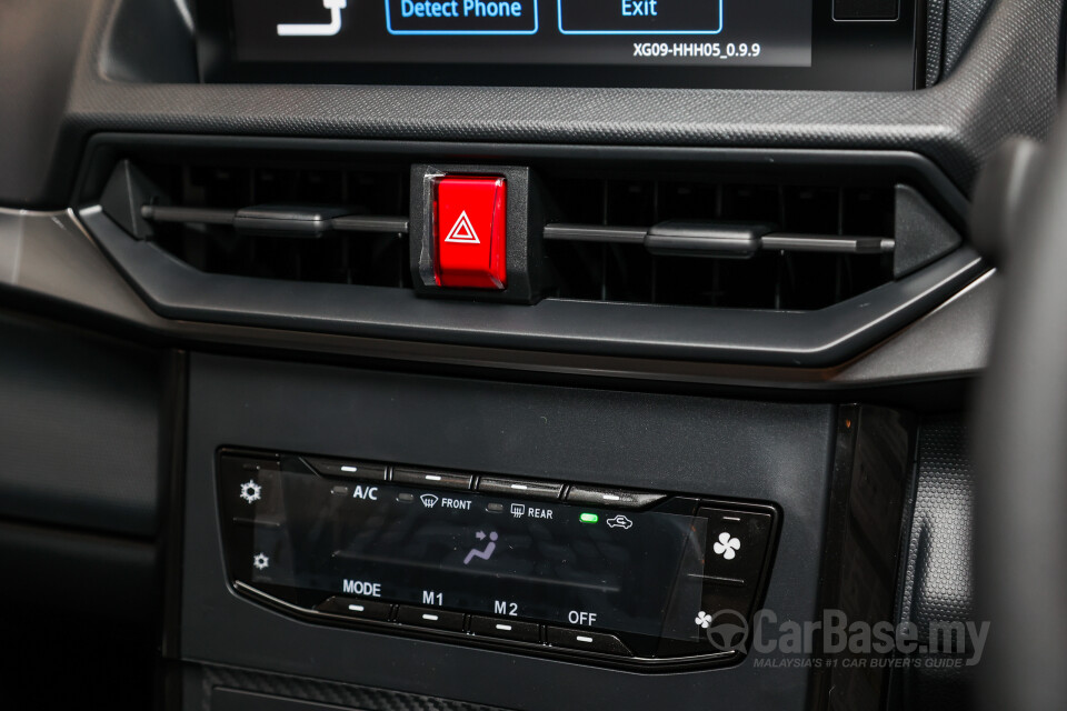 Perodua Alza D27A (2022) Interior