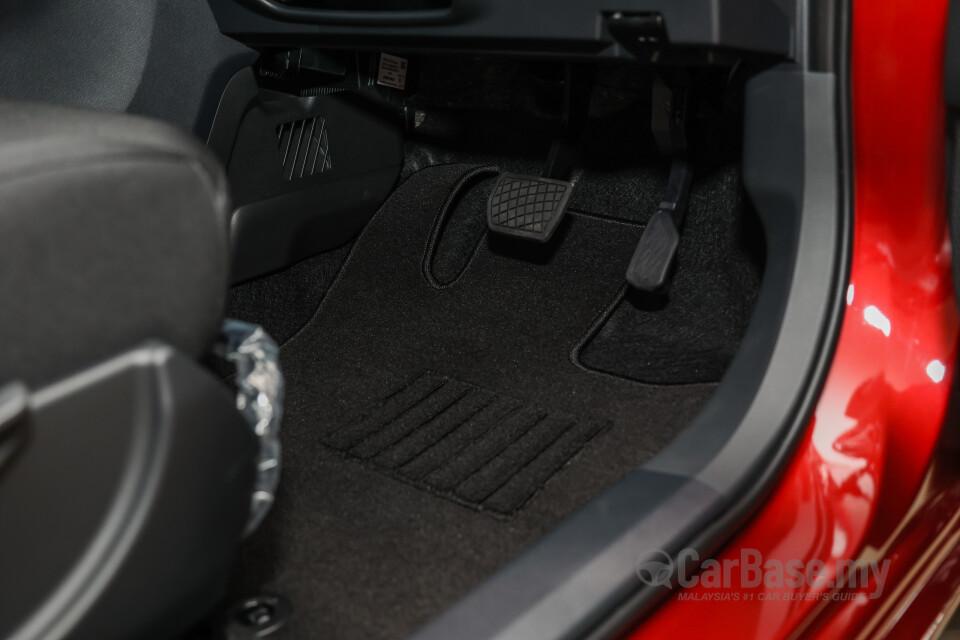 Perodua Alza D27A (2022) Interior
