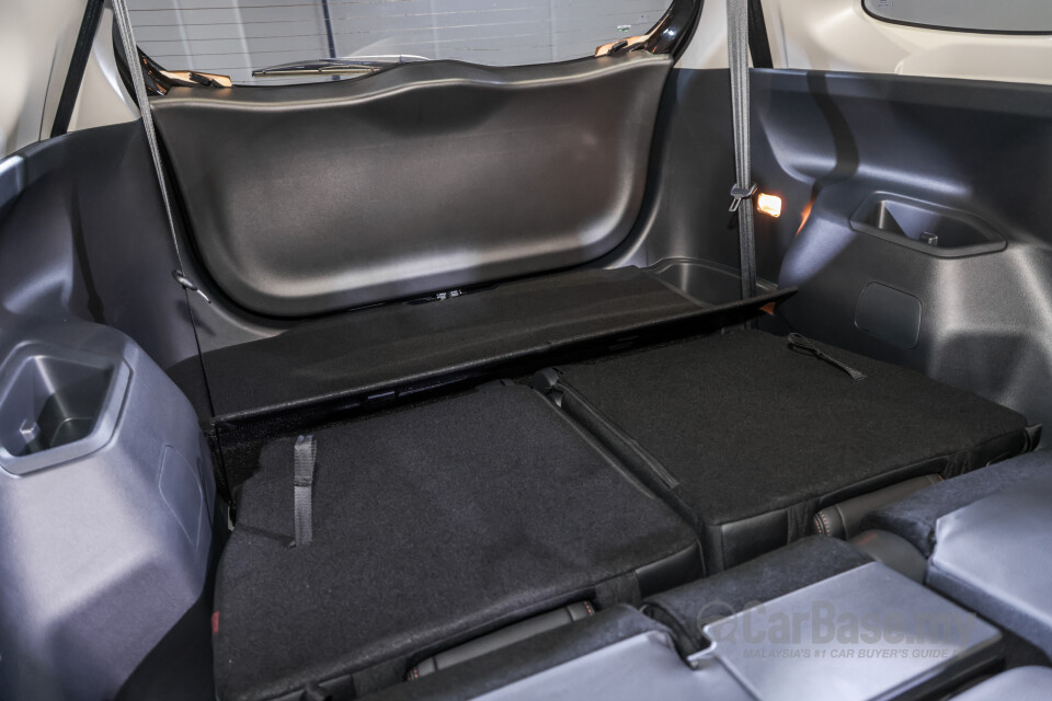 Perodua Alza D27A (2022) Interior