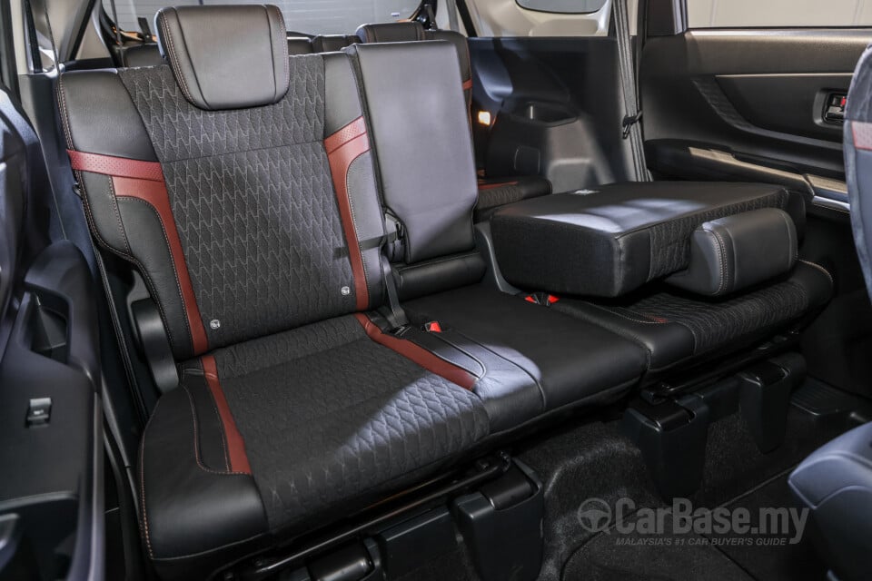 Perodua Alza D27A (2022) Interior