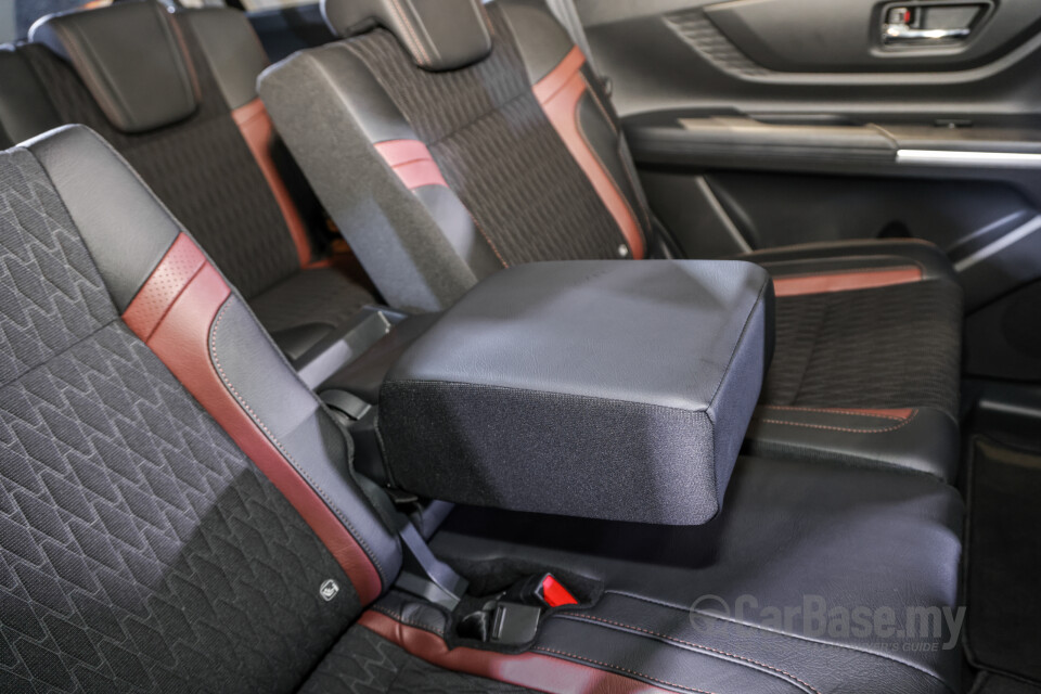 Perodua Alza D27A (2022) Interior