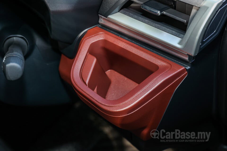 Perodua Alza D27A (2022) Interior
