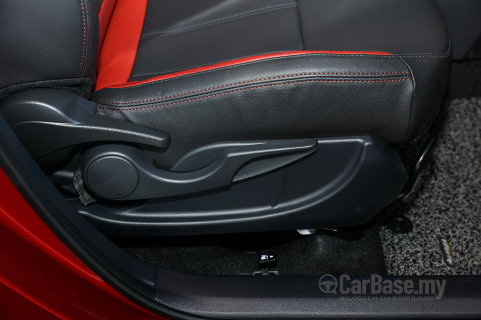 Perodua Alza D27A (2022) Interior