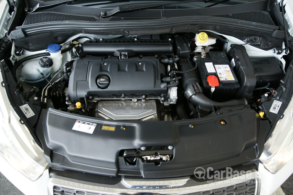 Peugeot 208 Mk1 (2013) Exterior