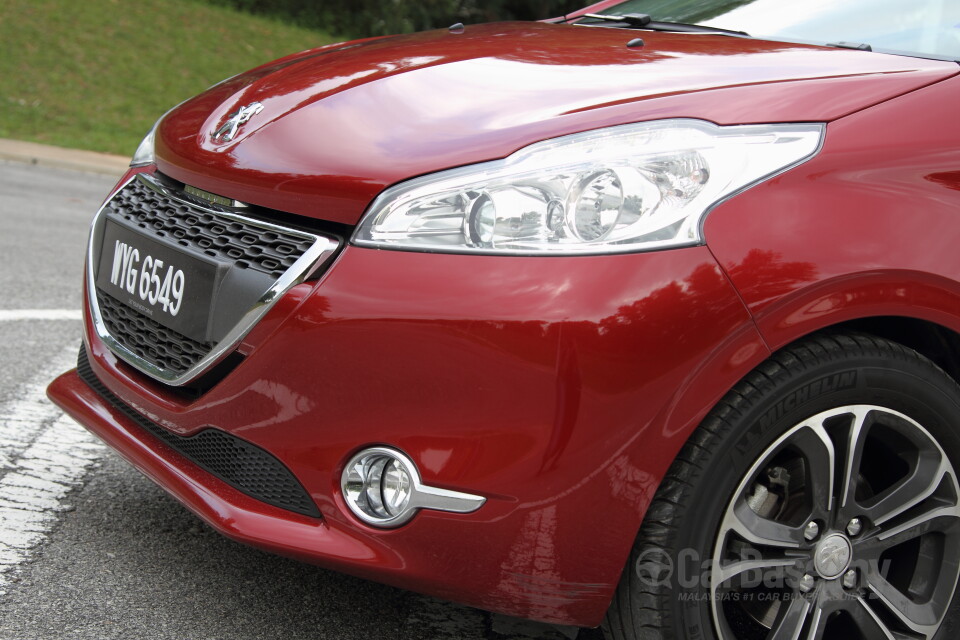 Perodua Aruz D38L (2019) Exterior