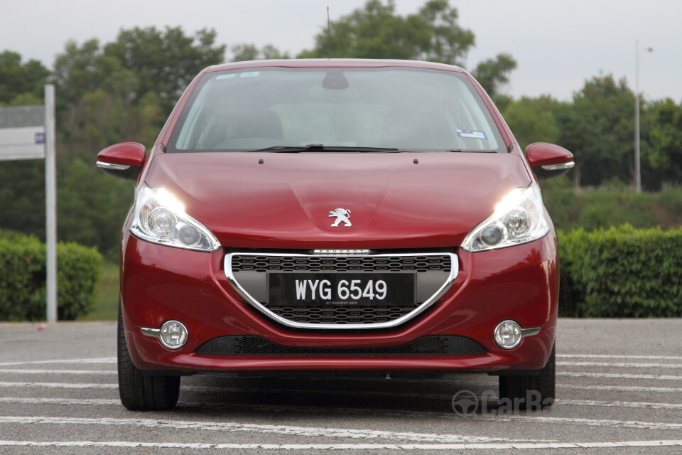 Perodua Aruz D38L (2019) Exterior