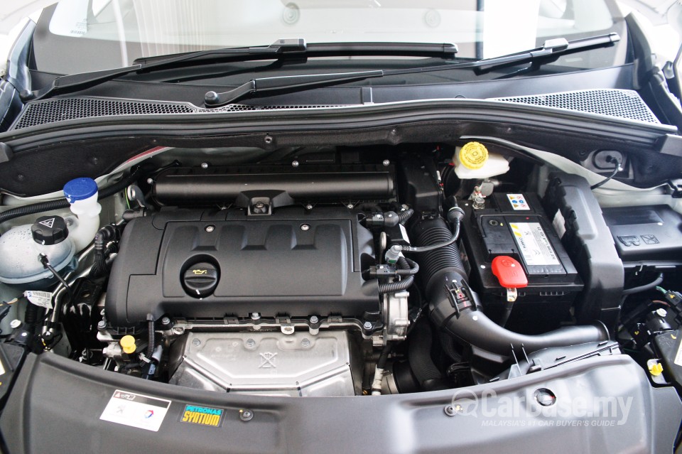 Peugeot 208 Mk1 (2013) Exterior