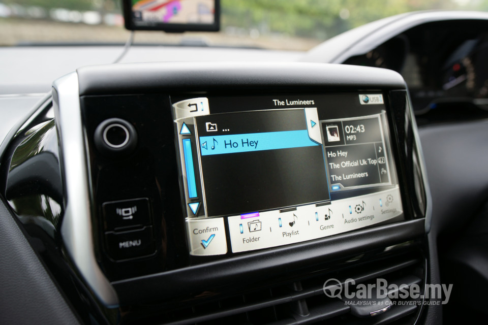 Peugeot 208 Mk1 (2013) Interior