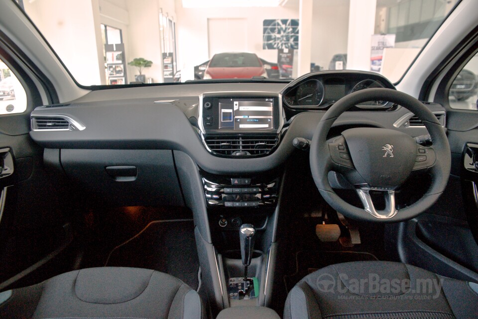 Honda Civic FC (2016) Interior