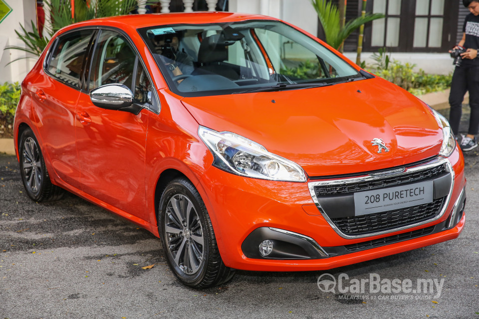 Peugeot 208 Mk1 Facelift (2017) Exterior
