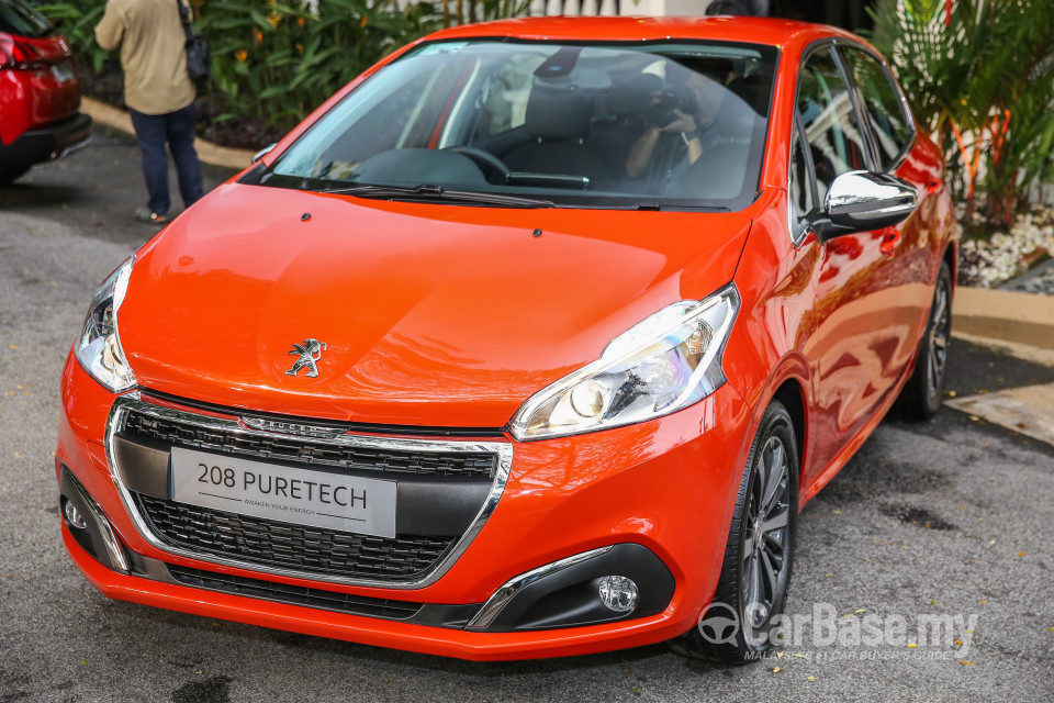 Peugeot 208 Mk1 Facelift (2017) Exterior