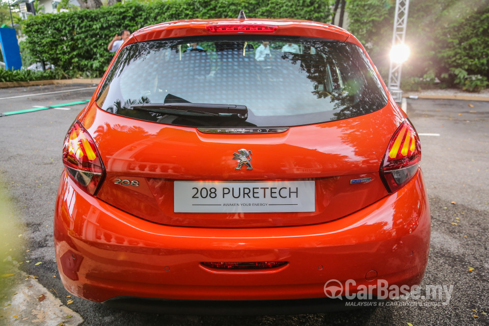 Peugeot 208 Mk1 Facelift (2017) Exterior
