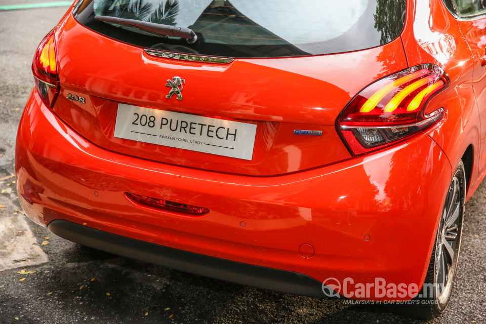 Peugeot 208 Mk1 Facelift (2017) Exterior