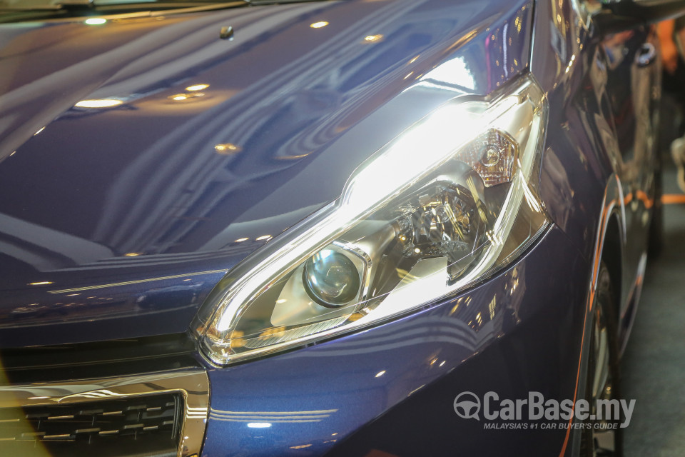 Peugeot 208 Mk1 Facelift (2017) Exterior