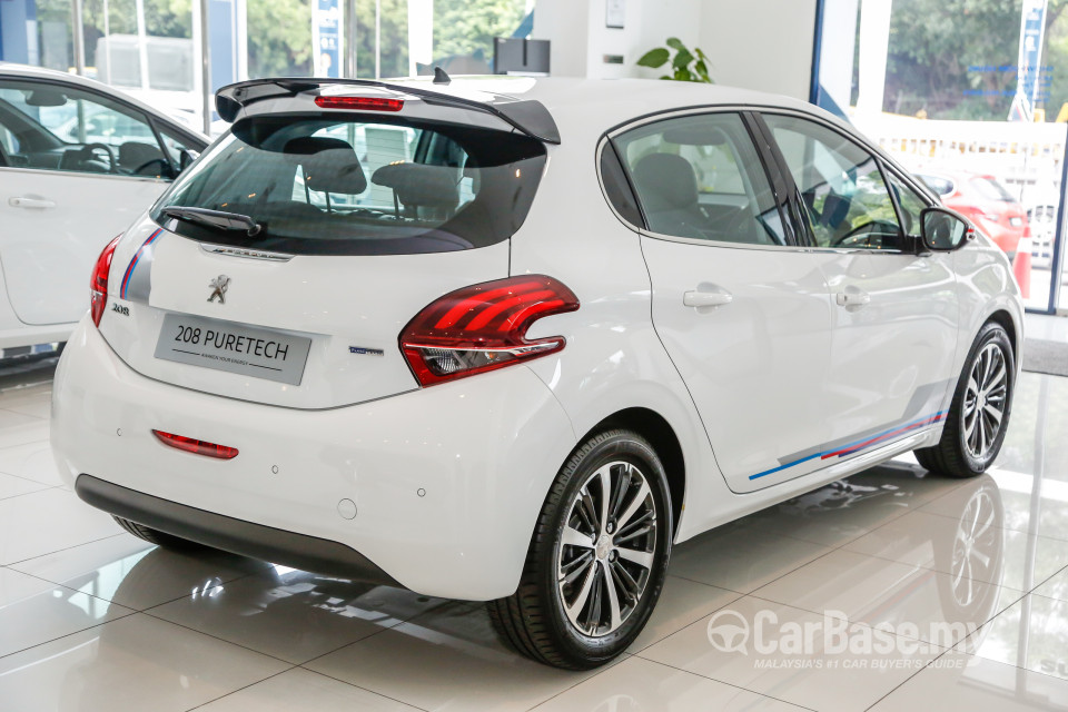 Peugeot 208 Mk1 Facelift (2017) Exterior