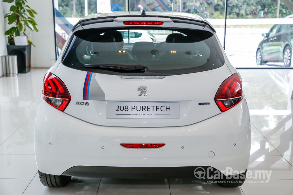 Peugeot 208 Mk1 Facelift (2017) Exterior