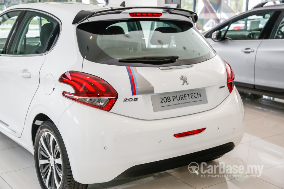 Peugeot 208 Mk1 Facelift (2017) Exterior