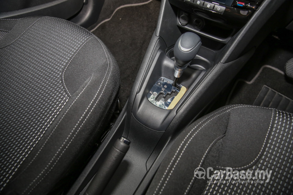 Peugeot 208 Mk1 Facelift (2017) Interior