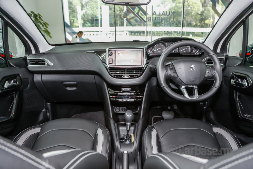 Nissan Navara D23 (2015) Interior