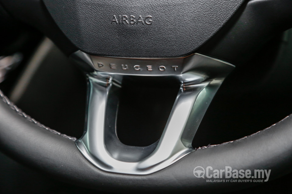 Peugeot 208 Mk1 Facelift (2017) Interior