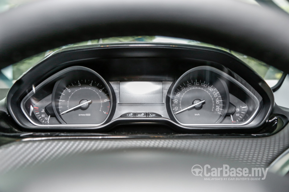 Peugeot 208 Mk1 Facelift (2017) Interior