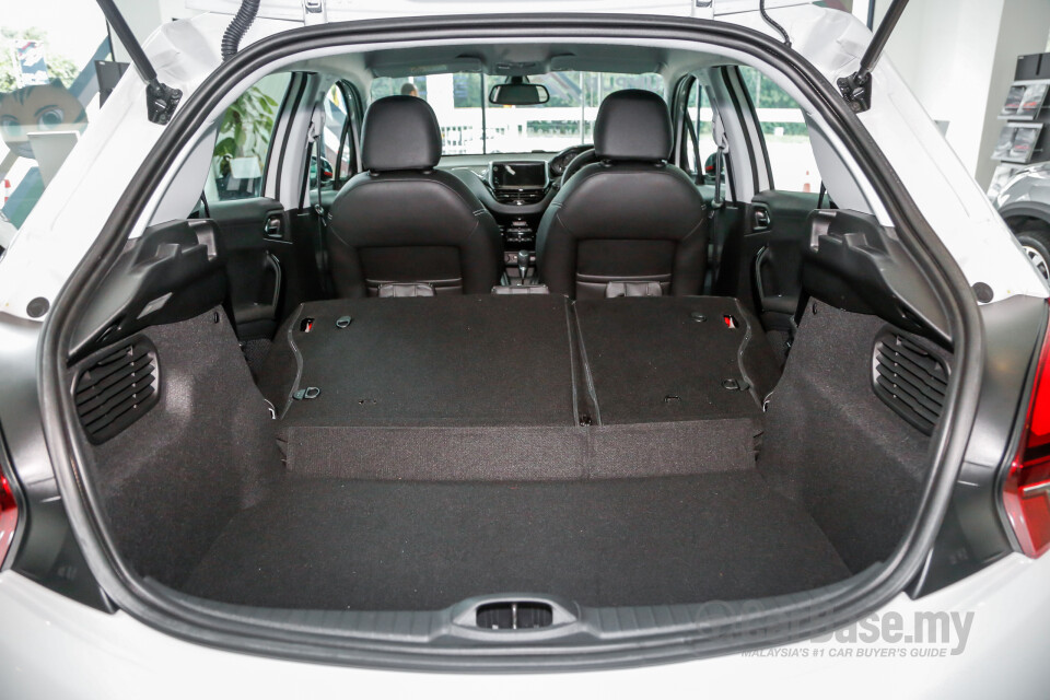 Kia Picanto JA (2018) Interior