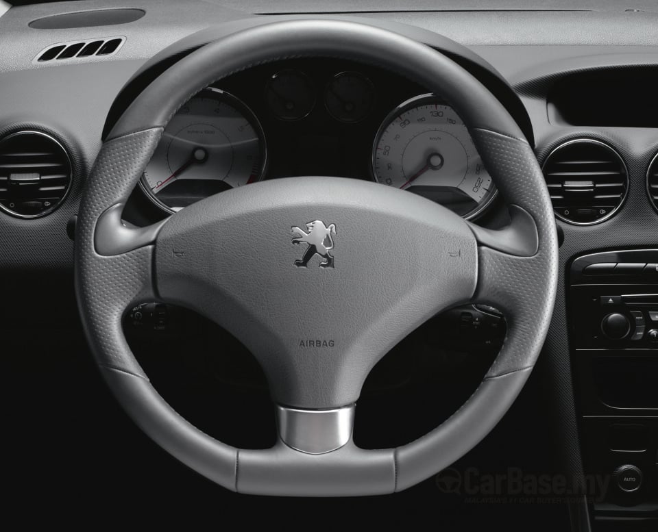 Peugeot 308 T7 Facelift (2012) Interior