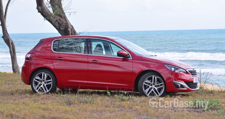Peugeot 308 T9 (2015) Exterior
