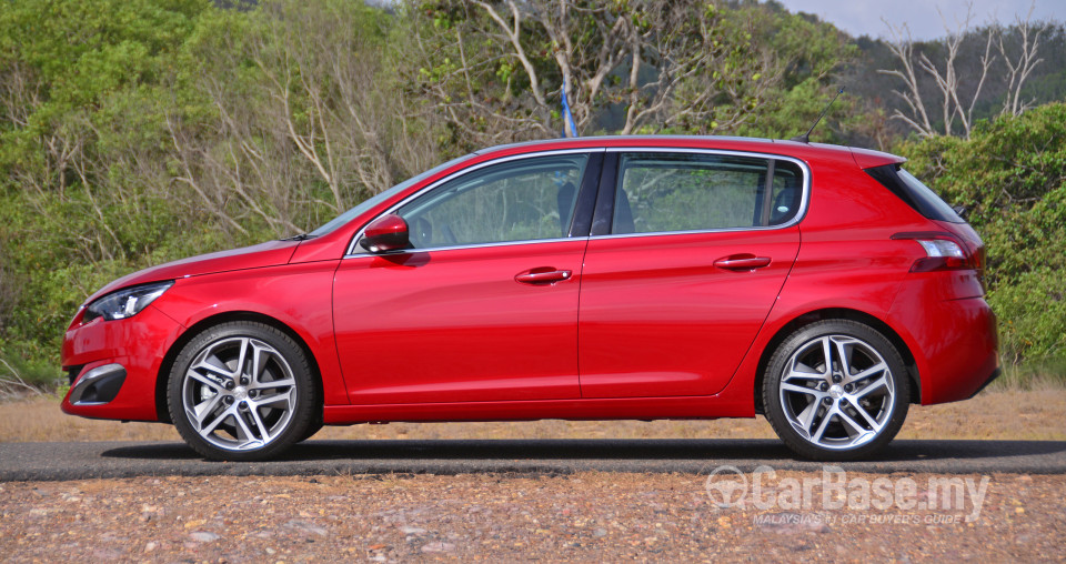 Peugeot 308 T9 (2015) Exterior