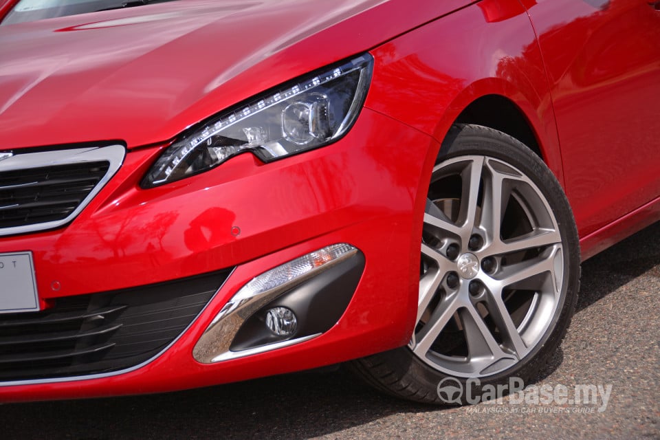 Peugeot 308 T9 (2015) Exterior