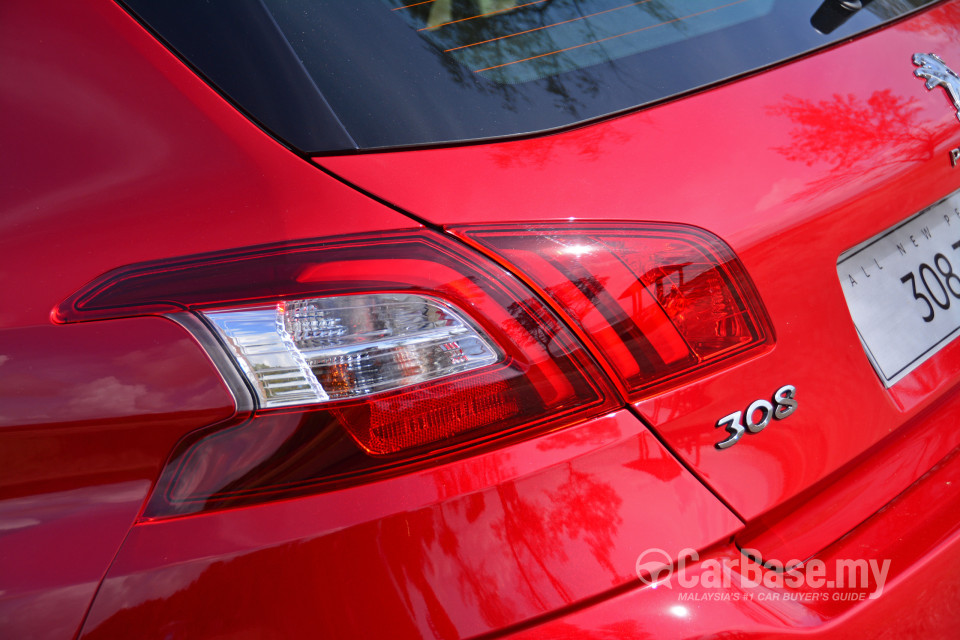 Peugeot 308 T9 (2015) Exterior