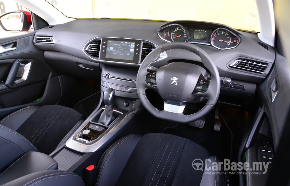 Peugeot 308 T9 (2015) Interior