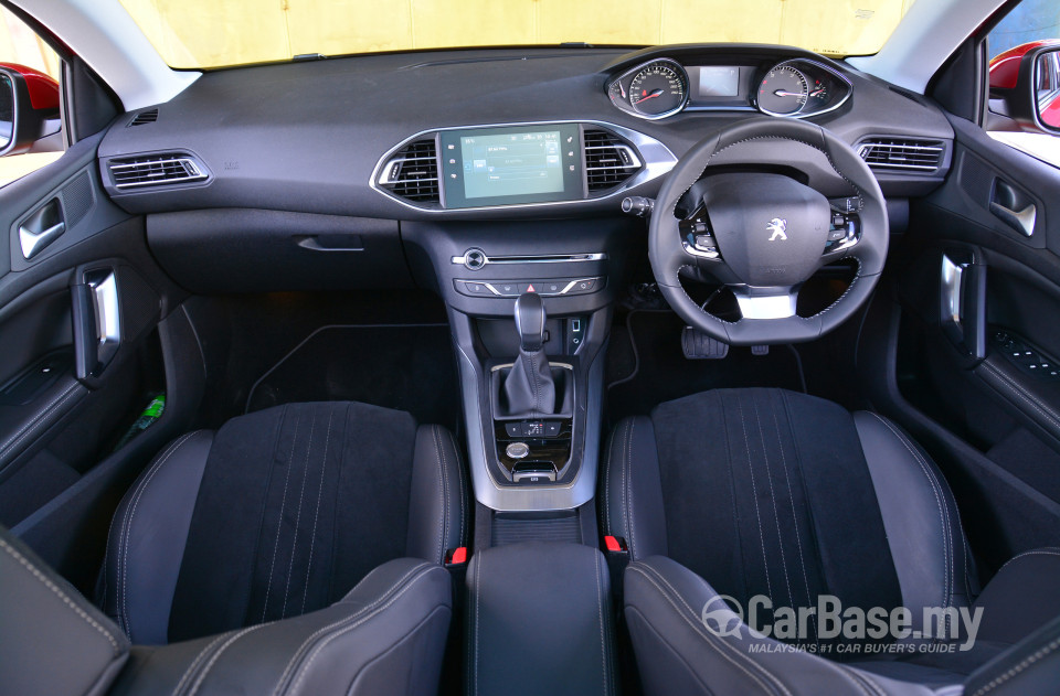 Peugeot 308 T9 (2015) Interior