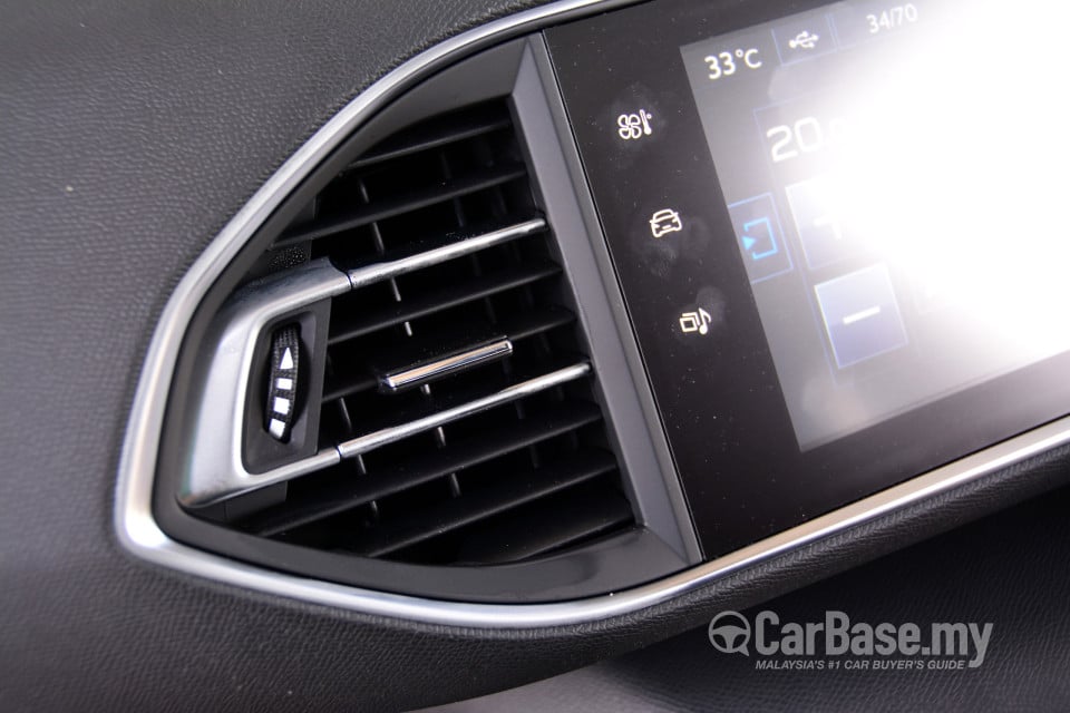 Peugeot 308 T9 (2015) Interior