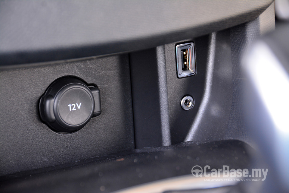 Peugeot 308 T9 (2015) Interior