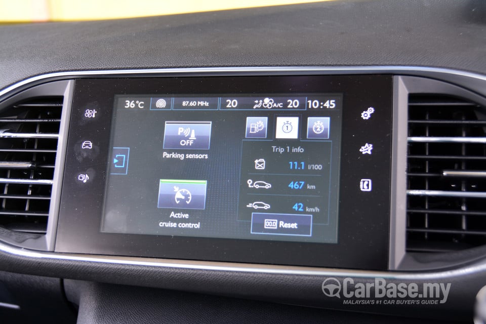 Peugeot 308 T9 (2015) Interior