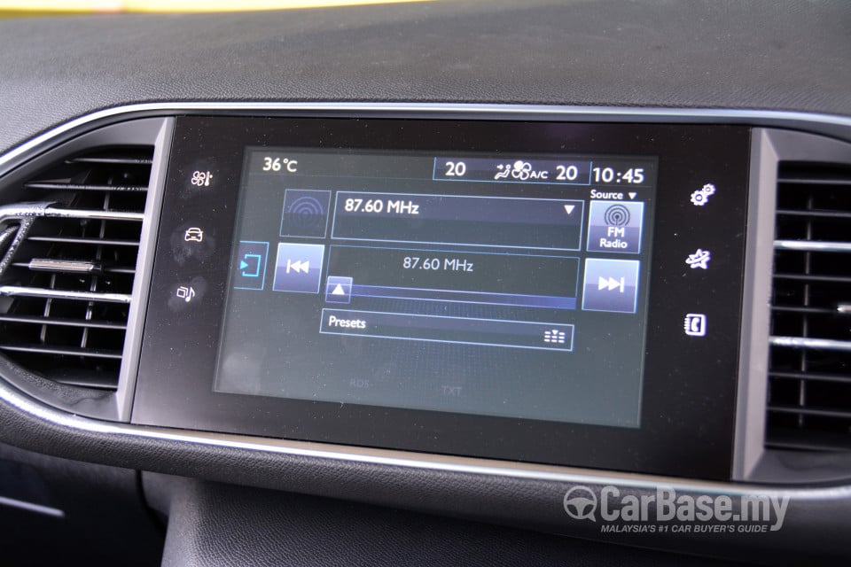 Peugeot 308 T9 (2015) Interior