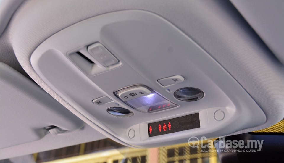 Peugeot 308 T9 (2015) Interior