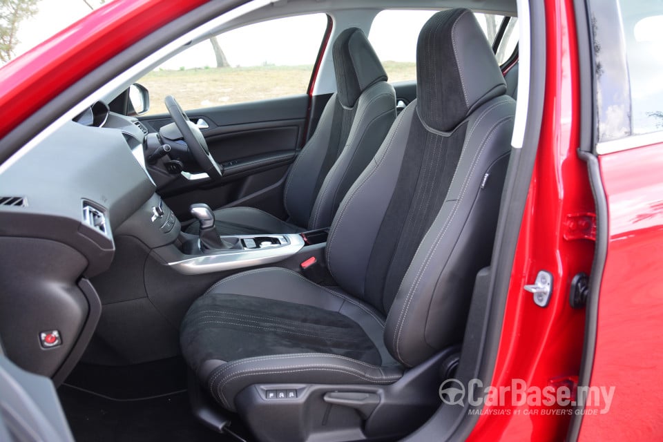 Peugeot 308 T9 (2015) Interior