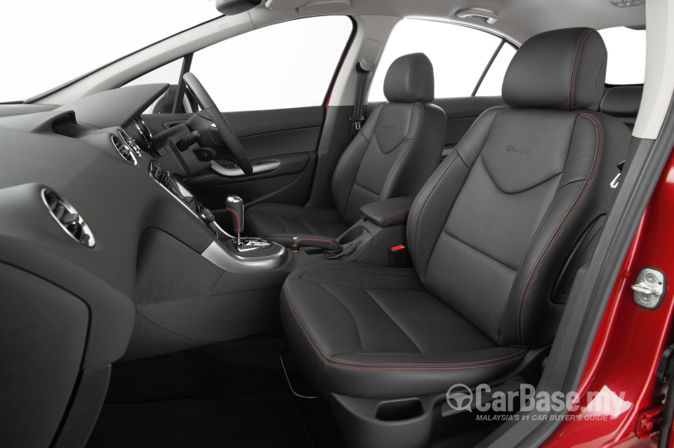Peugeot 408 Mk1 (2012) Interior