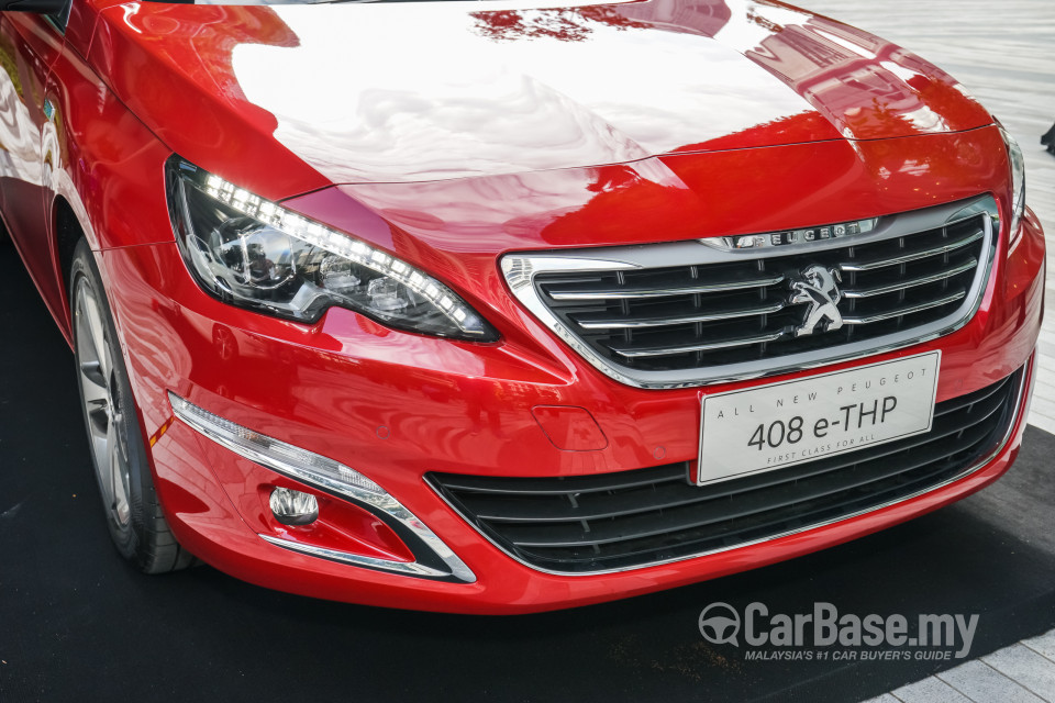 Peugeot 408 Mk2 (2016) Exterior