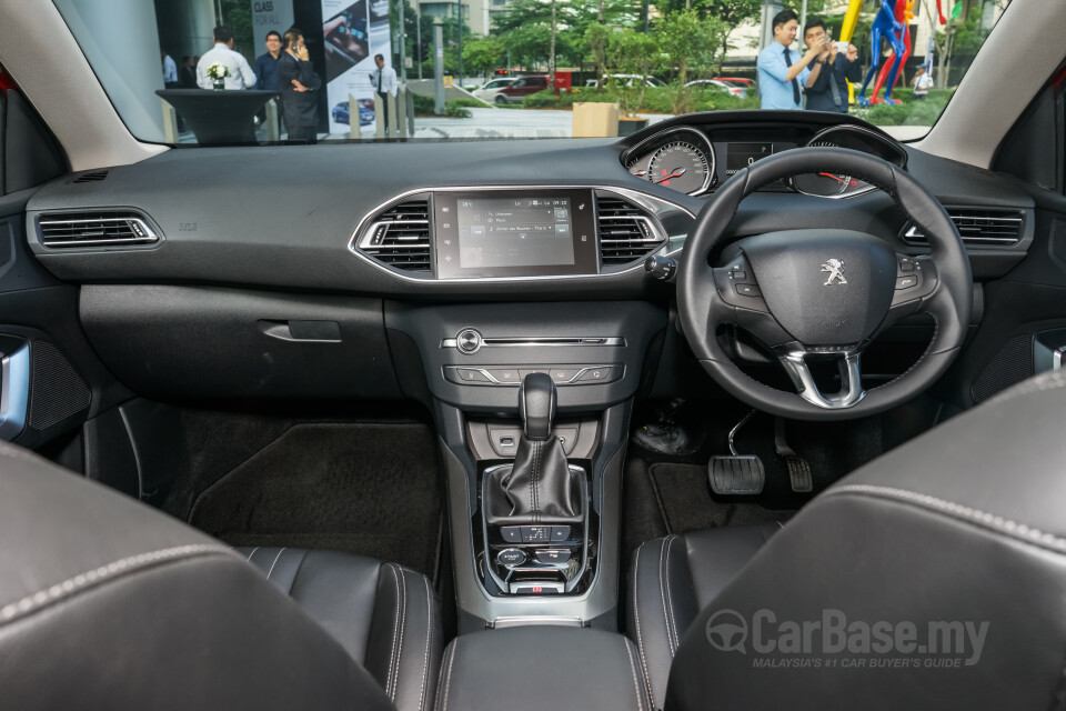 Audi Q5 FY (2019) Interior