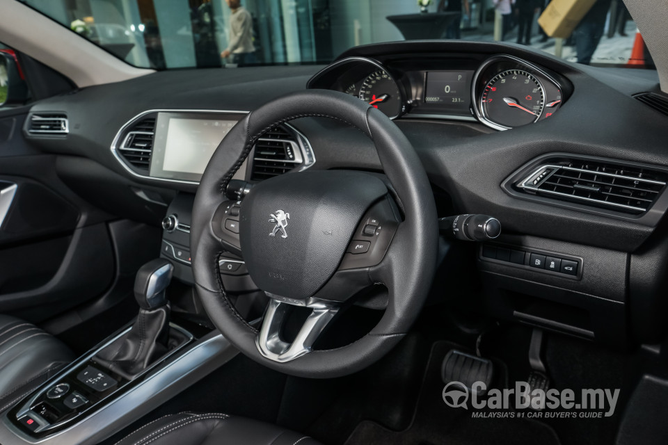 Peugeot 408 Mk2 (2016) Interior