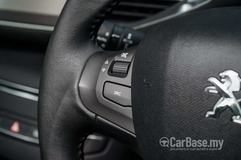 Peugeot 408 Mk2 (2016) Interior