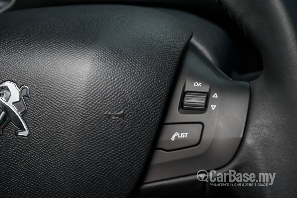 Peugeot 408 Mk2 (2016) Interior