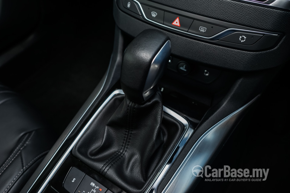 Peugeot 408 Mk2 (2016) Interior