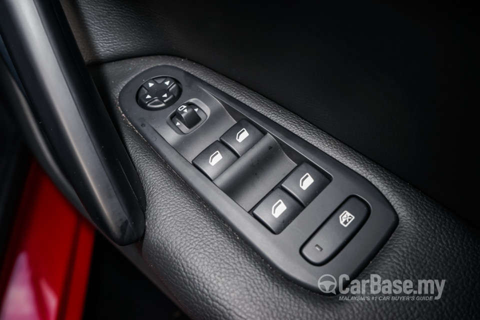Peugeot 408 Mk2 (2016) Interior