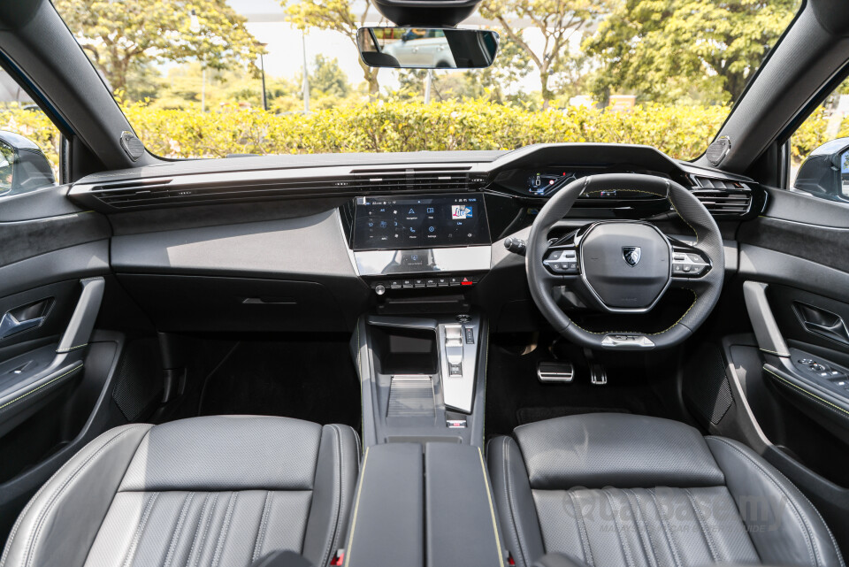 Peugeot 408 P54 (2024) Interior